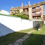 度假居 Villa Blanca Mediterranean Family Villa With Pool & Garden Eaw Homes *